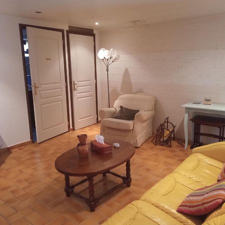 F2 Classe 3 Etoiles Vue Montagne, Exterieur Clos 아를쉬르테크 외부 사진